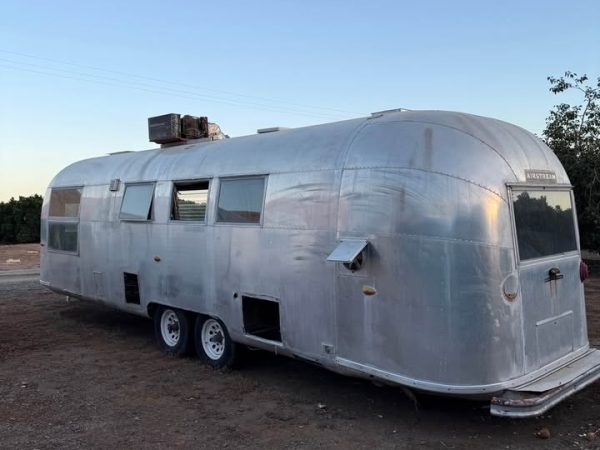 【ヤード】Airstream Sovereign International Land Yacht