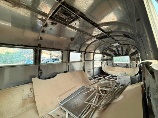 【ヤード】Airstream Sovereign International Land Yacht